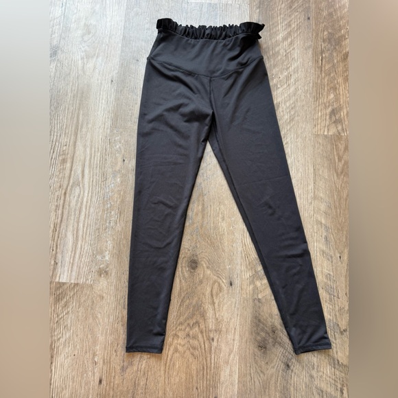 Women’s Black Ruffle Waist Leggings - Picture 1 of 4